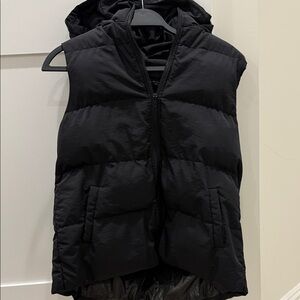 SHEIN Black Puffer Vest